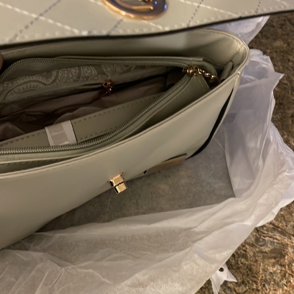 New With Tags Bella Russo Purse - Picture 3 of 8